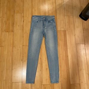 Light wash Jeans